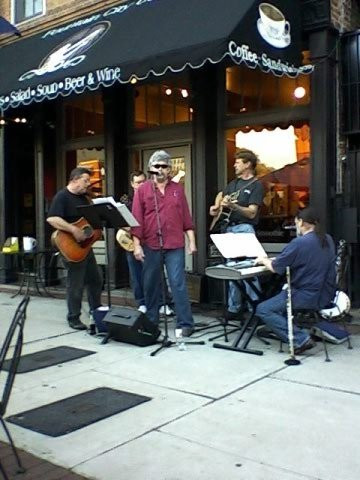 Sidewalk show Downtown Columbus