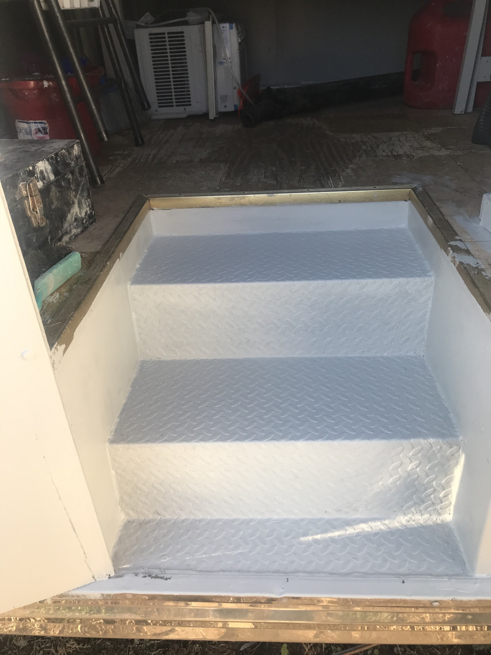 Now The inside of the sleeper. Then…. before the clean up & paint TopKick Truck. Looking for mattress size 72x32 if you know anything.. click to here to contribute to moneyboytv continue light the community