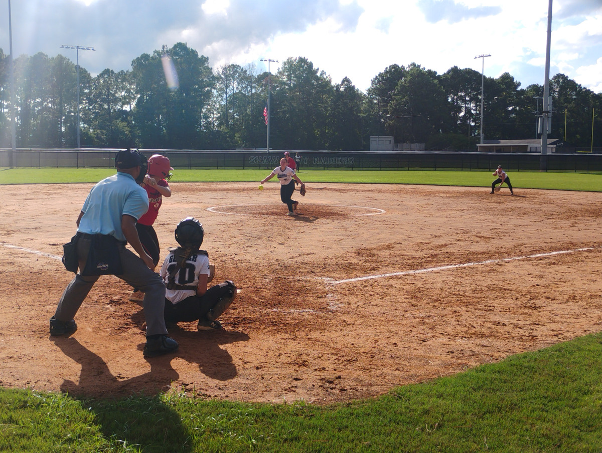 Shaw versus Newnan Softball Team