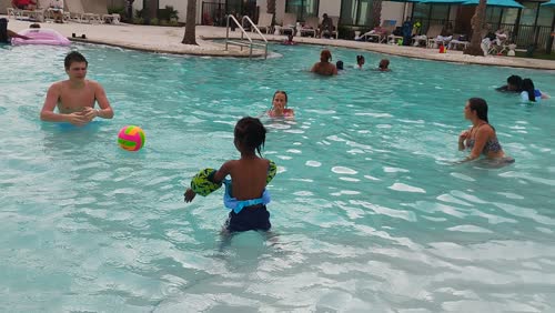 Jessai hit the pool hard lol.. quick to make new friends.